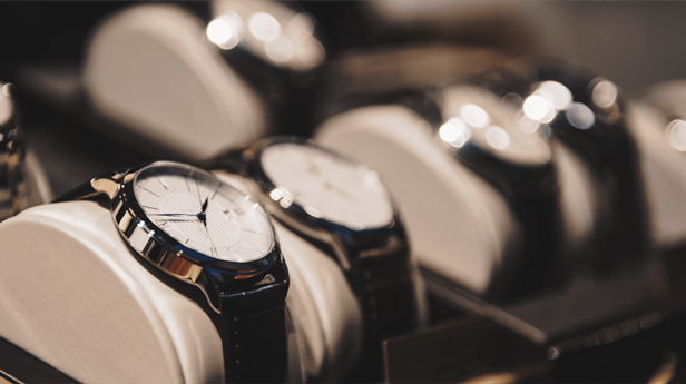 「結納返し」「婚約記念品」には、やっぱり「腕時計」。おすすめブランドや選び方は?