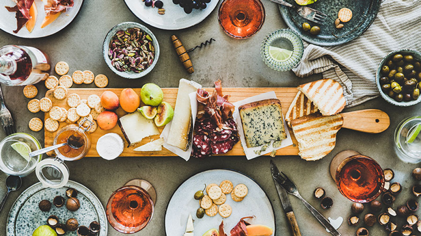 お酒好きは、おつまみにもこだわる！ビール、ワイン、和のお酒におすすめのおつまみ