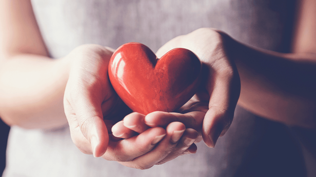 【2025】パートナーに贈るチョコレート以外のバレンタイン・プレゼントおすすめ人気ランキング!