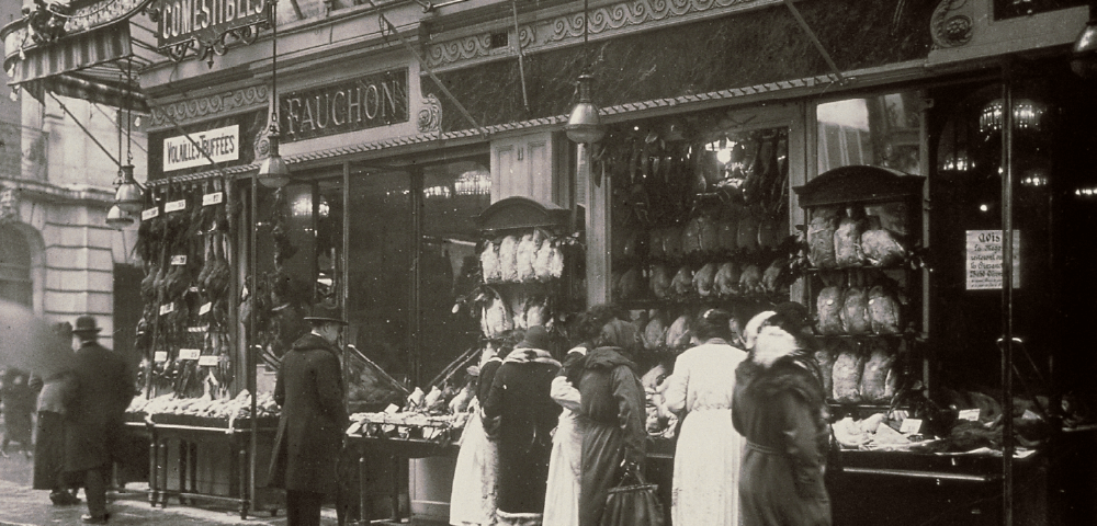 1923年 28番地に店舗を拡張。(2)