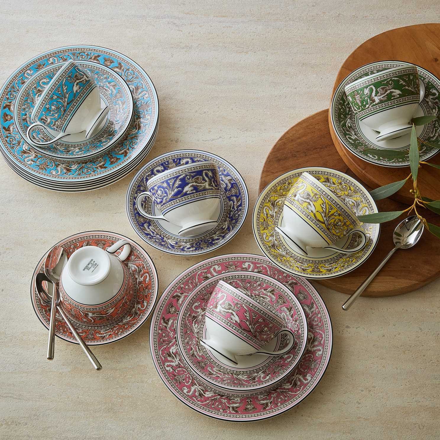 ティーカップ・ソーサー