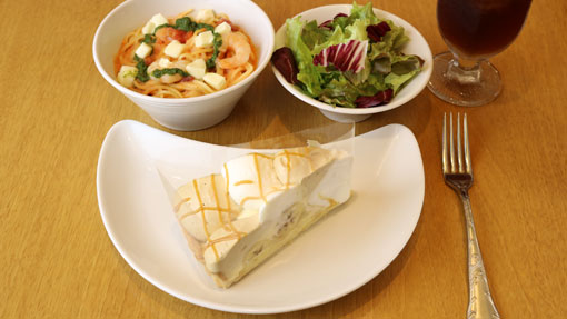 ケーキ＆パスタの「カフェアソート」