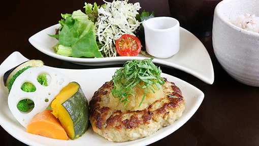 和風蓮根ハンバーグ定食 おろしポン酢