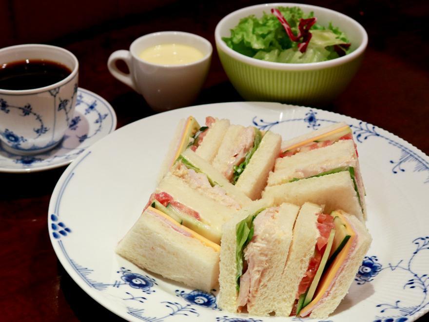 椿屋カフェ