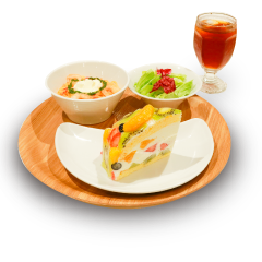 パスタ＆ケーキ ダッキーダック