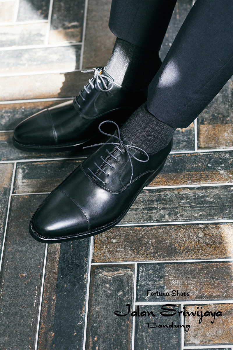 ✨ジャランスリワヤ製✨oehler フルブローグ　ビジネス　ジャケパン ✨ジャランスリワヤ製✨oehler フルブローグ ビジネス ジャケパン