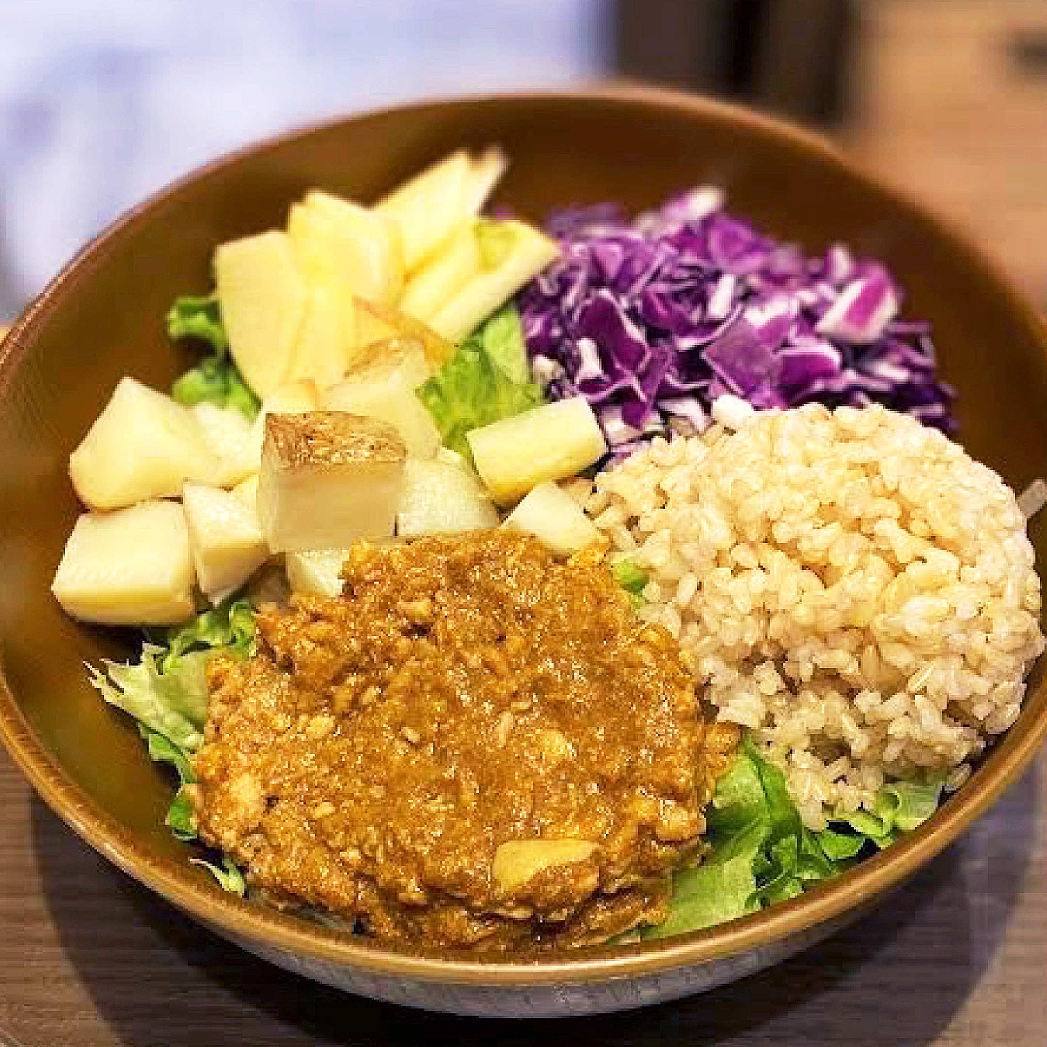 新じゃがとスパイシーキーマカレーのサラダ