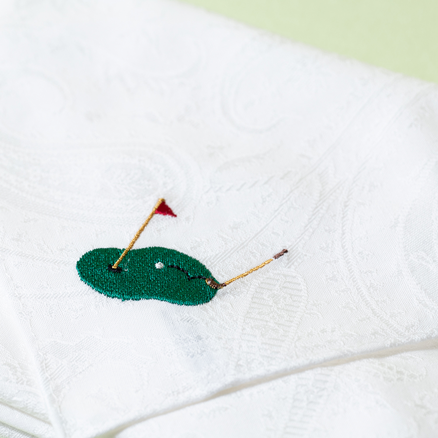 刺繍入りホワイトハンカチ