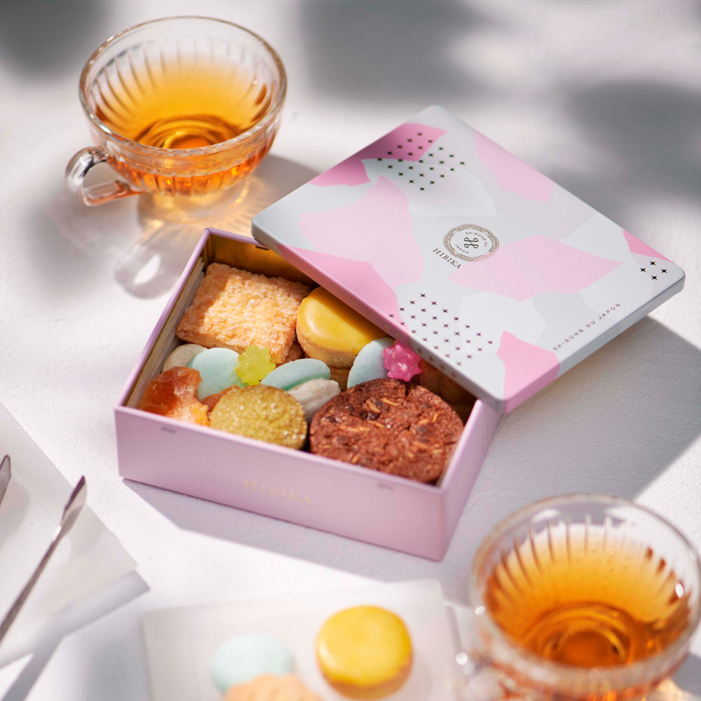 夏モチーフの四季菓子を＜HIBIKA＞