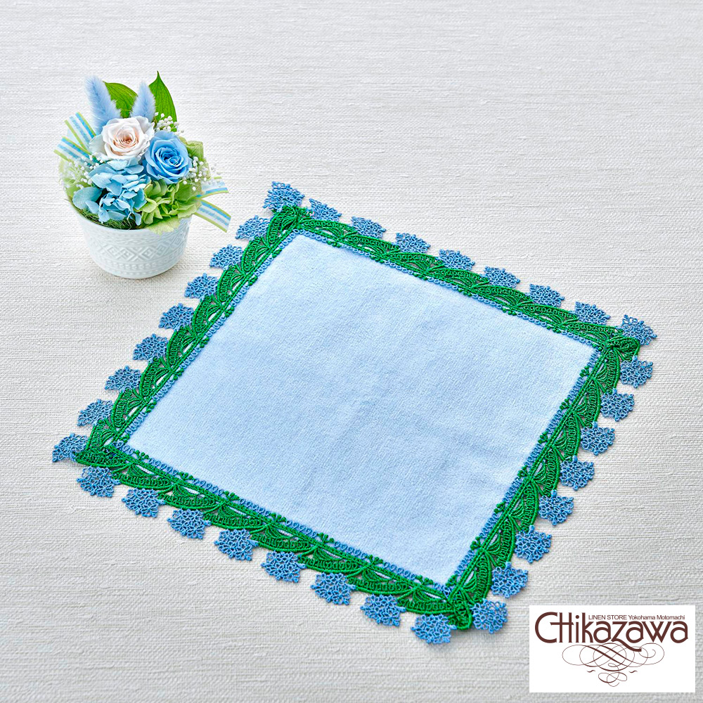 【母の日】プリザーブドフラワー「ラパンブルー」＆＜近沢レース店＞タオルハンカチ「アガパンサス　アクアブルー」