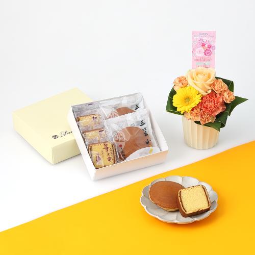 【母の日】アレンジ＆横濱文明堂銘菓詰合せ