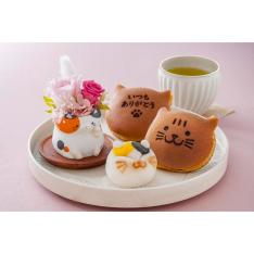 【母の日】スイーツ＆フラワー　三毛猫おやつ帖ミニ