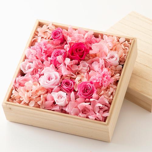 桐箱入り　BOXプリザーブドフラワーアレンジ（ピンク系）