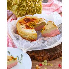 【母の日】ミルク濃厚バスクチーズケーキ（ピスタチオいちご）