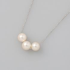 7．5mm珠アコヤ真珠3個付ペンダント