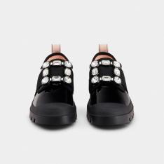 「ウォーキーヴィヴ」ストラスバックル パテントレザー スニーカー 34→39.5