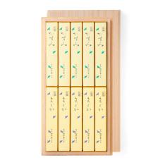 かすみ まどか 桐箱入