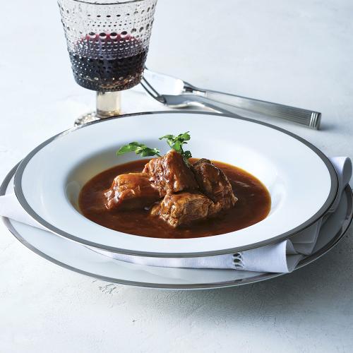 〈ペック〉牛肉の赤ワイン煮込み