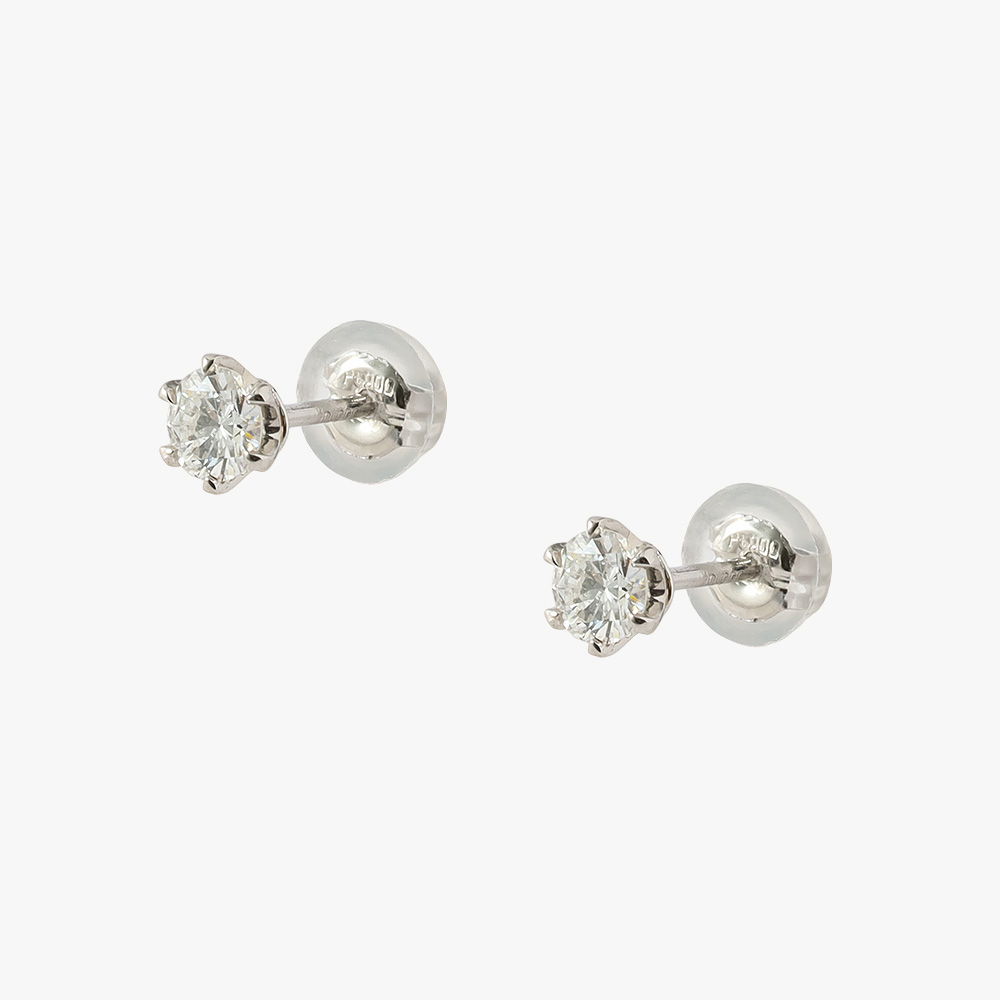 ＜エリ＞Ptダイヤモンドピアス