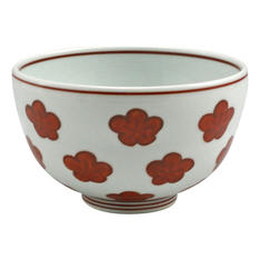 飯碗赤絵梅散し