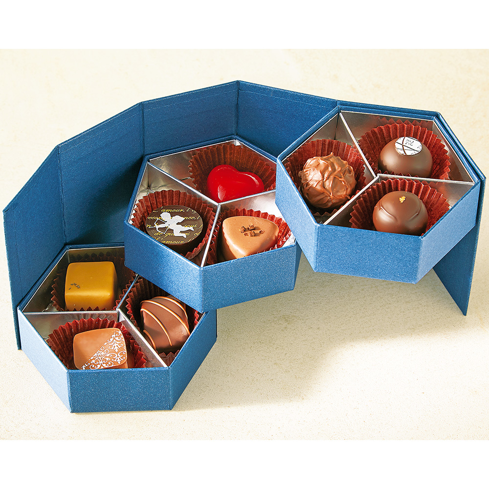 お取り寄せ(楽天) 豪華な3段BOX★ ヌフ リーガロイヤルホテル チョコレート バレンタイン 価格2,160円 (税込)