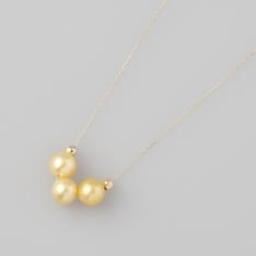 18金ｱｺﾔ真珠ﾈｯｸﾚｽ(ｺﾞｰﾙﾄﾞ系6.5mm珠)