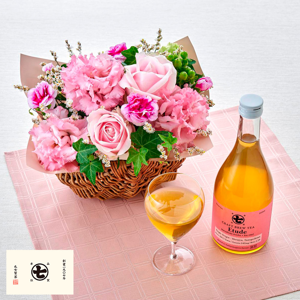 【母の日】生花　アレンジメント「エレガントママン」＆＜丸七製茶＞Etude松寿500ml
