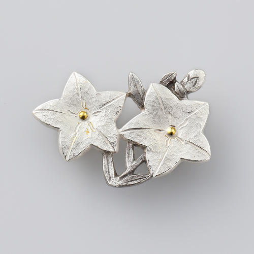 <小川真之助>帯留 桔梗