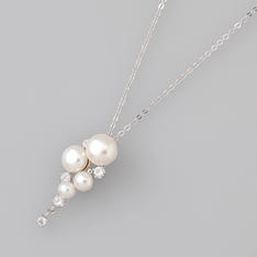 ホワイトトパーズ入りパールペンダント