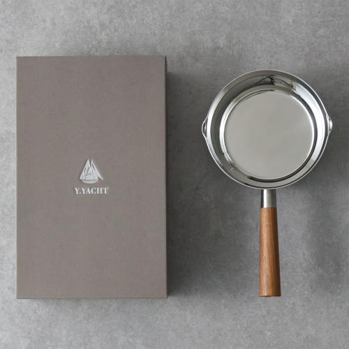 〈Y.YACHT PRODUCTS〉 ユキヒラ