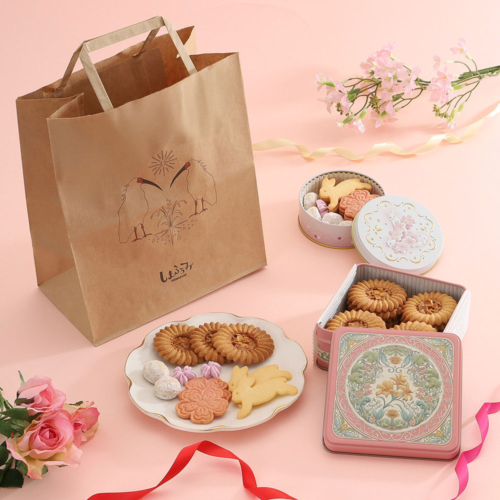 桜とうさぎ缶＆バターミルクと米粉のロミアスクッキー