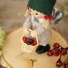 ベリー摘みの女の子 Nordic Forest