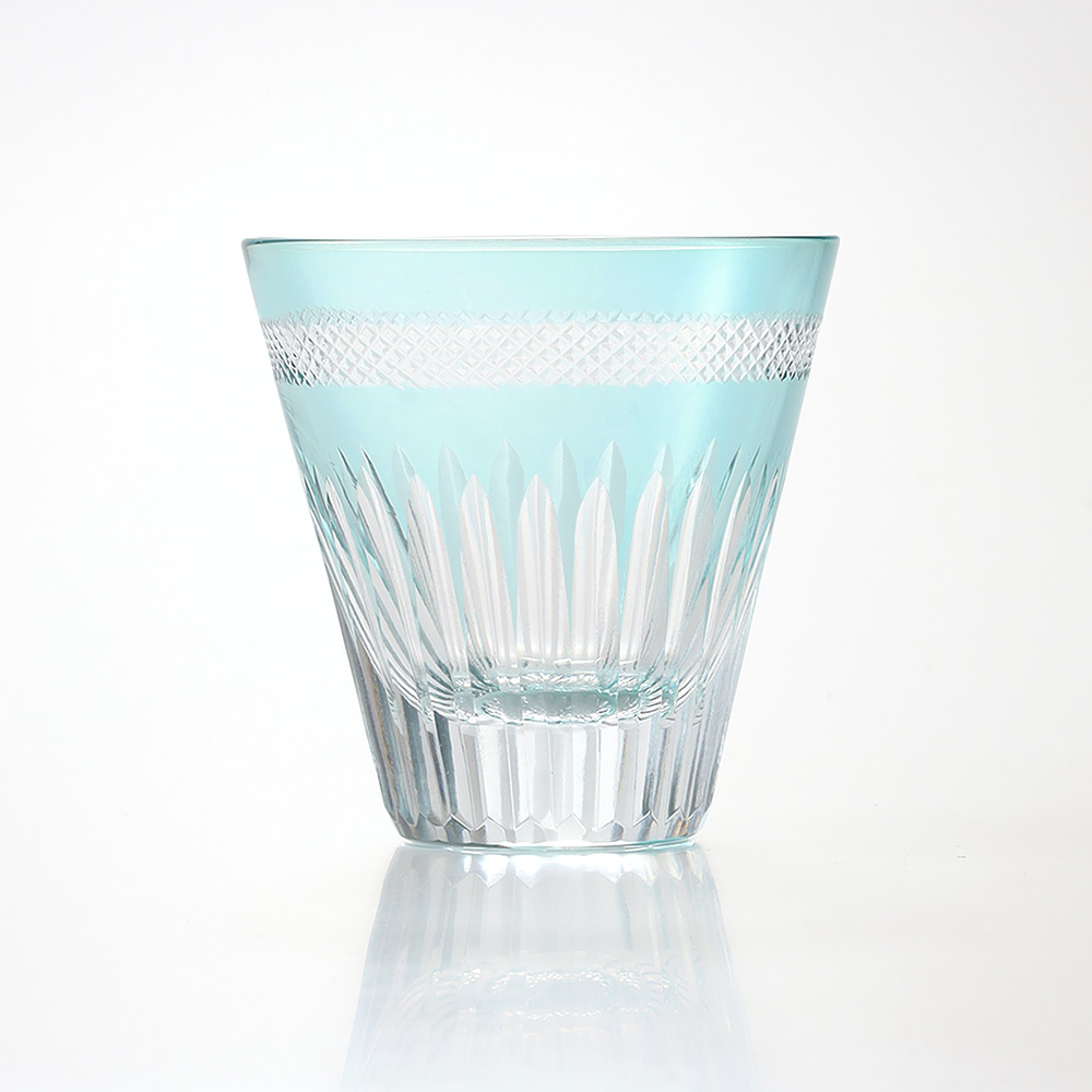 〈江戸硝子 粋彩切子〉 グラス逆さ富士氷穴 透翠