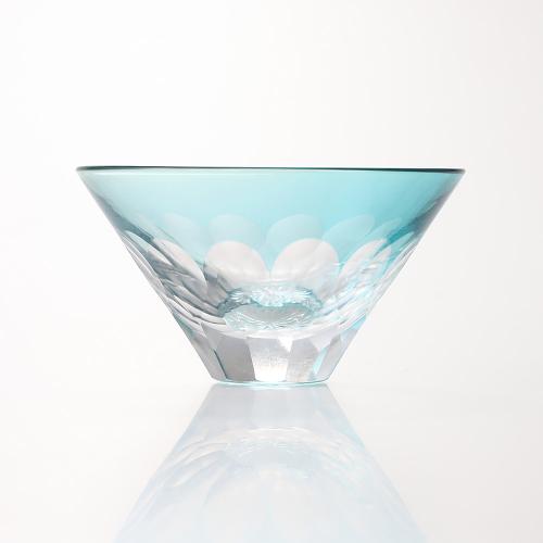 〈江戸硝子 粋彩切子〉 ぐい呑み逆さ富士W 透翠