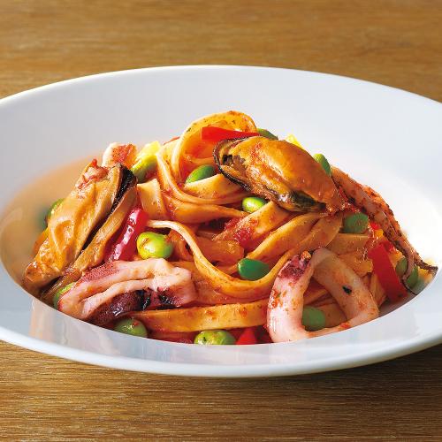 海と畑の幸トマトパスタ