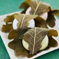 【店頭受取／日本橋店】＜中村軒＞柏餅3種3個入【4月24日（金）午後4時30分～午後7時】