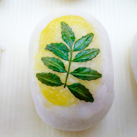 【店頭受取／日本橋店】＜俵屋吉富＞木の芽餅1個入【4月24日（金）午後4時30分～午後7時】