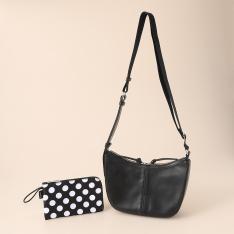 イタリアンシープレザーショルダーバッグ　マルチポーチ付き