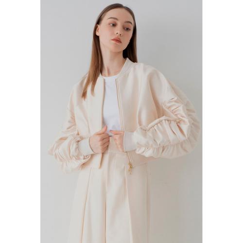 グロッシーブルゾン