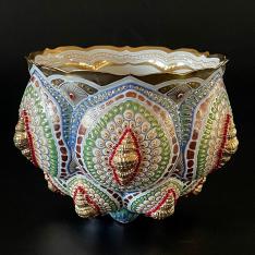 ＜富田　美樹子　TOMITA　Mikiko＞「一華五葉を開く」茶碗（共箱有）