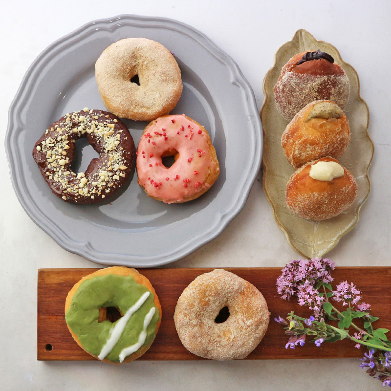 天然酵母のドーナツBOX（季節限定フレーバー入）