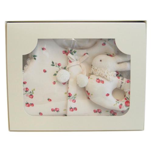 オーガニックベビーギフトセット（ベスト・ラトル）