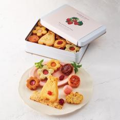 〈苺のお店 メゾン・ド・フルージュ〉苺とクマの世界~3品種の苺めぐり~