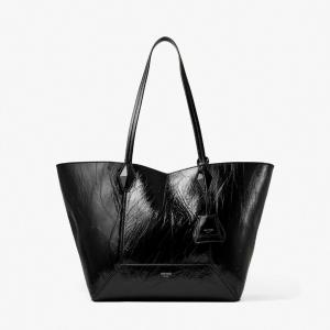最終価格ジミーチュウ　バック美品 JIMMY CHOO ブラックバッグ 星型刺繍