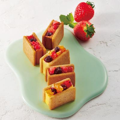 〈苺のお店 メゾン・ド・フルージュ〉苺&ベリーのカタラーナ