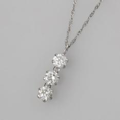 Ptダイヤ3ストーンペンダント