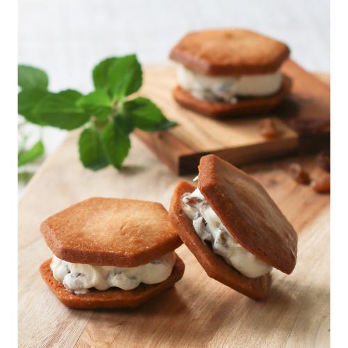 ガレット バターサンド(ラムレーズン)