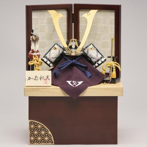 収納兜飾り一式