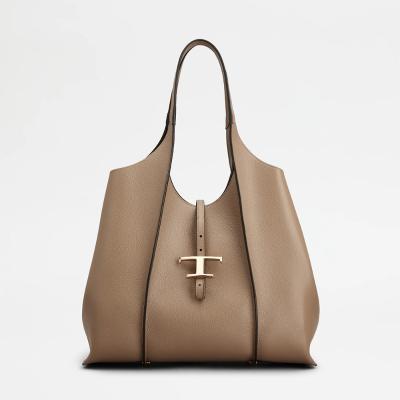 T タイムレス レザー ショッピング バッグ ミディアム