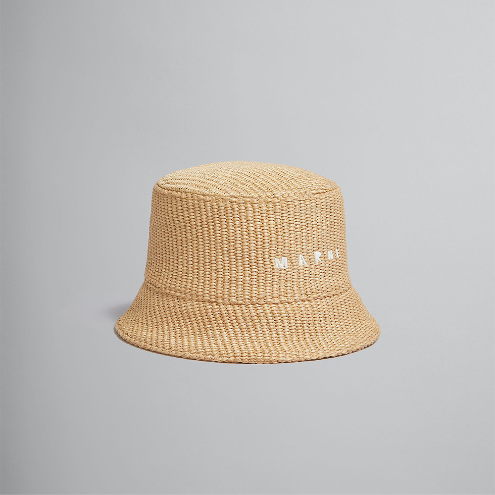＜MARNI＞帽子やTシャツなど夏らしいアイテムに注目